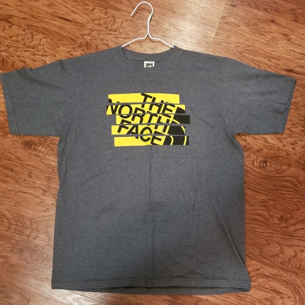 The North Face t-shirt mens
